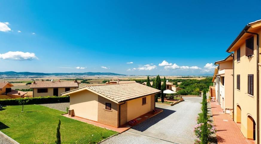 Villaggio Residence La Pieve Di Pomaia Room photo